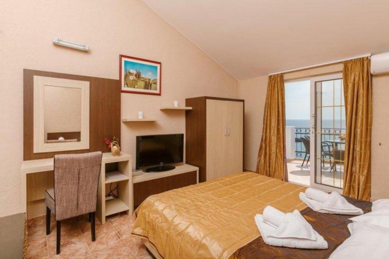 Monte Perla Residence Sveti Stefan Eksteriør billede