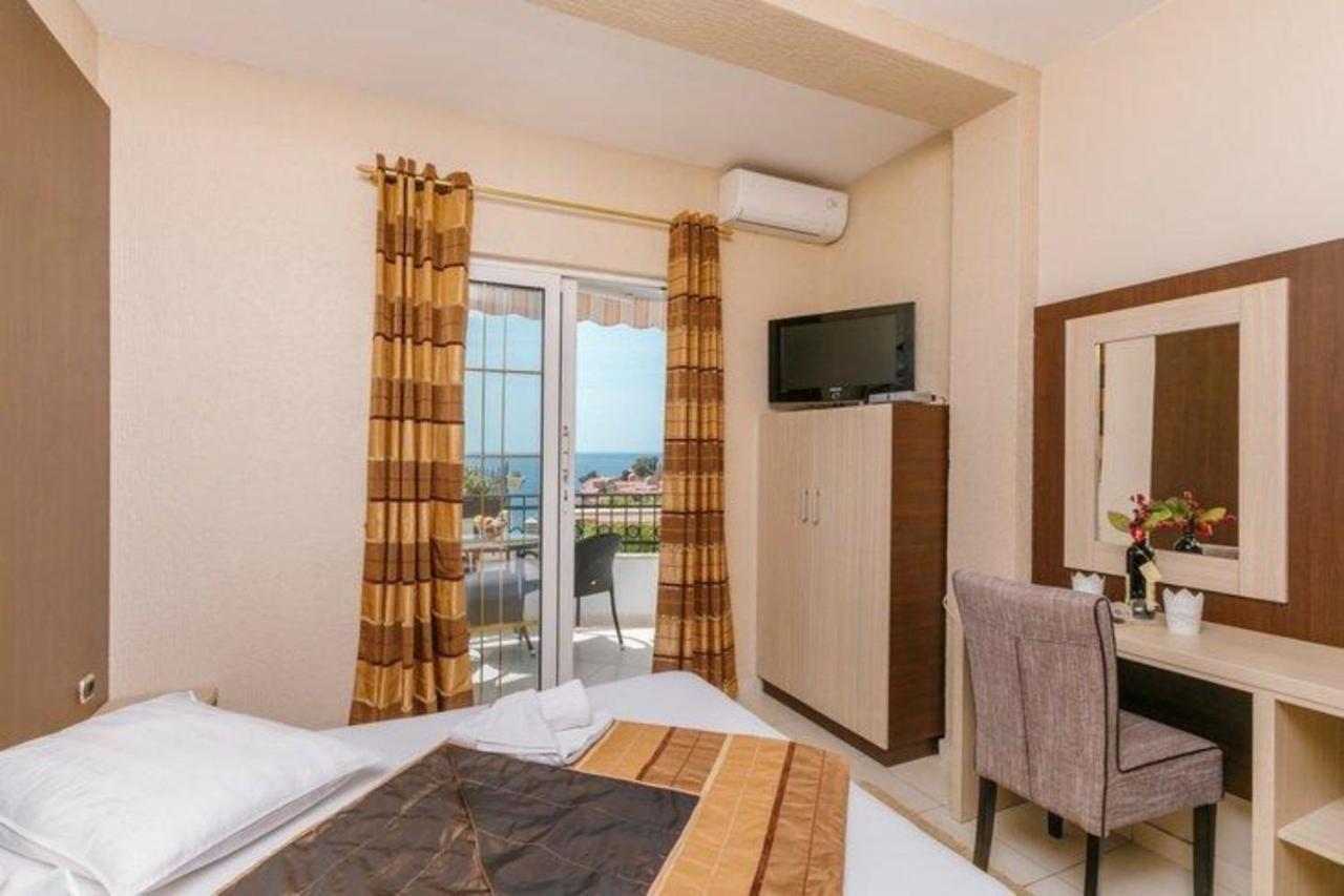 Monte Perla Residence Sveti Stefan Eksteriør billede